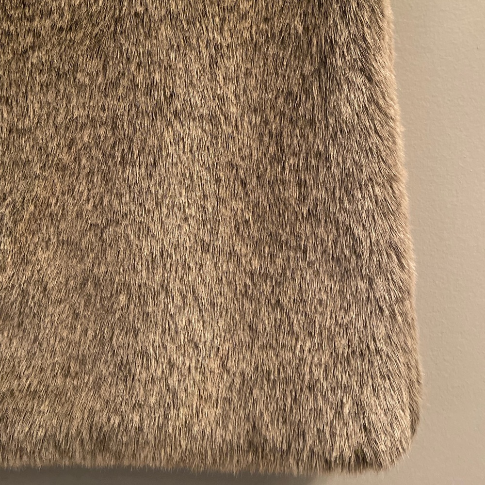 J. McLaughlin Bree Faux Fur Skirt, Size 2 - Picture 5 of 11